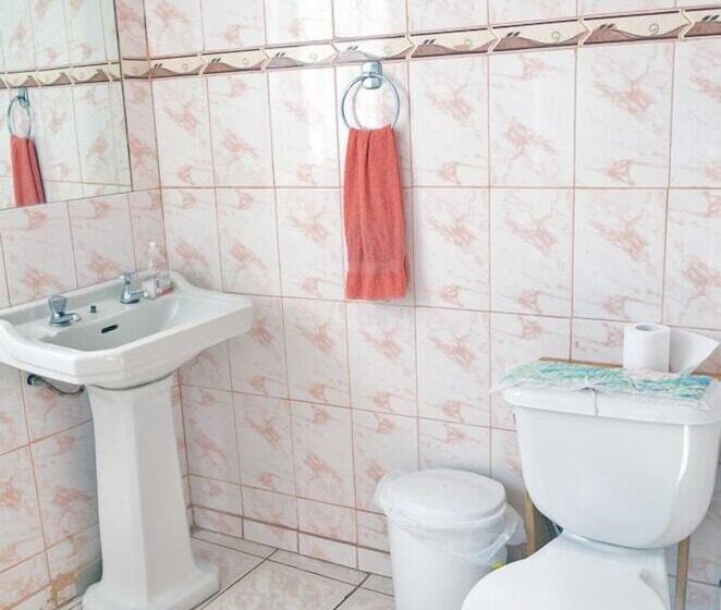 هتل Hostal Destino Bellavista