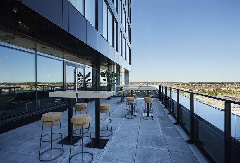 فندق Hôtel Escad Quartier Dix30