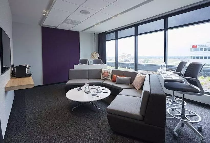 ホテル Hôtel Escad Quartier Dix30