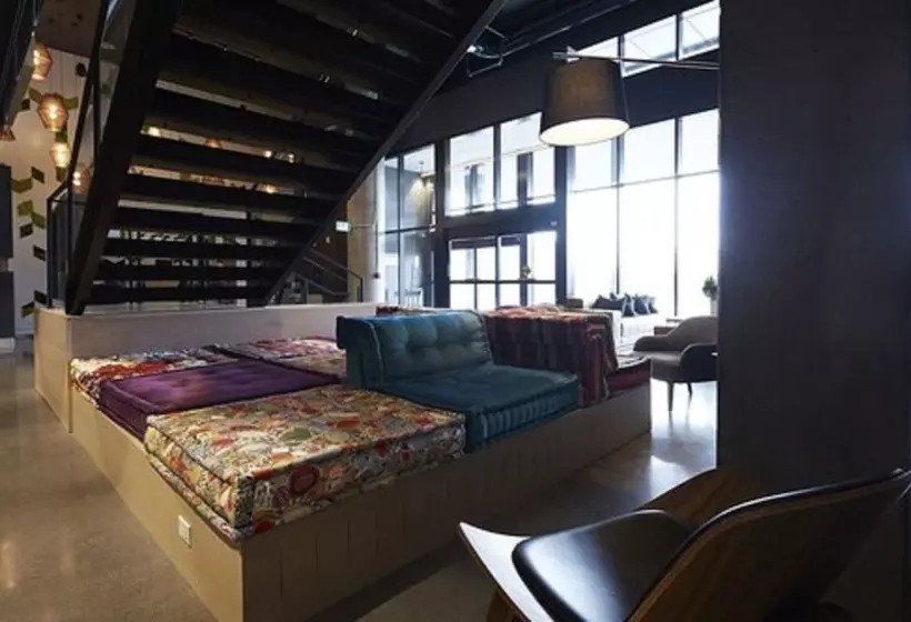 ホテル Hôtel Escad Quartier Dix30