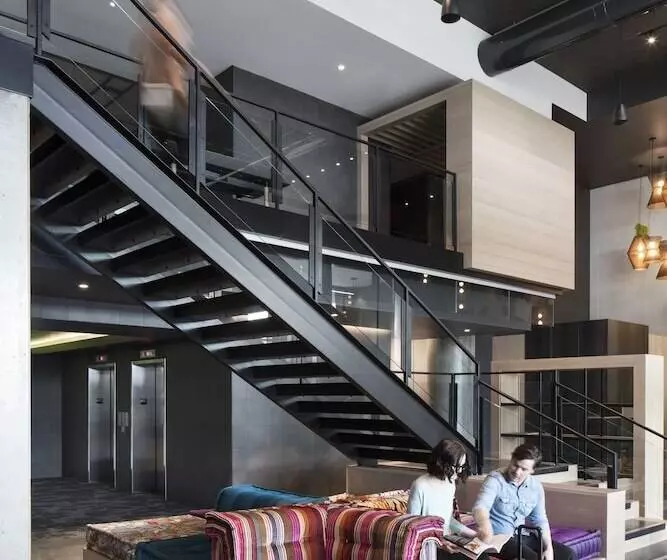 ホテル Hôtel Escad Quartier Dix30