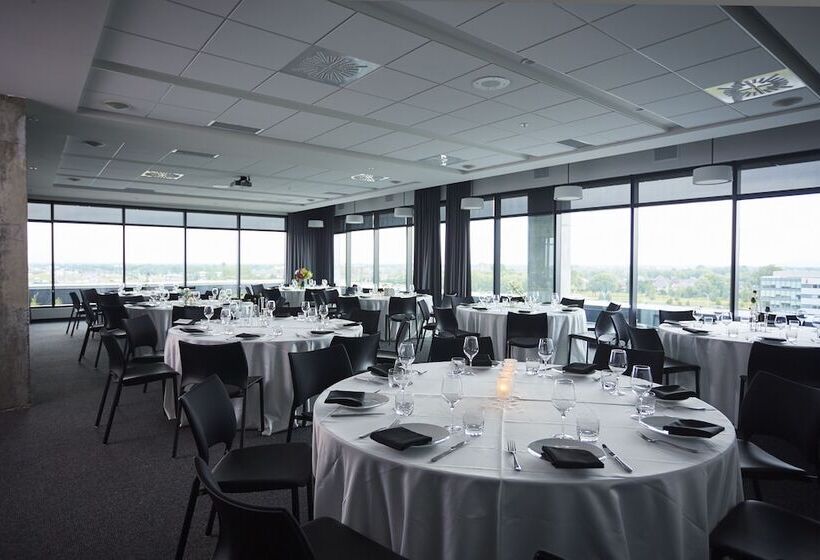 فندق Hôtel Escad Quartier Dix30