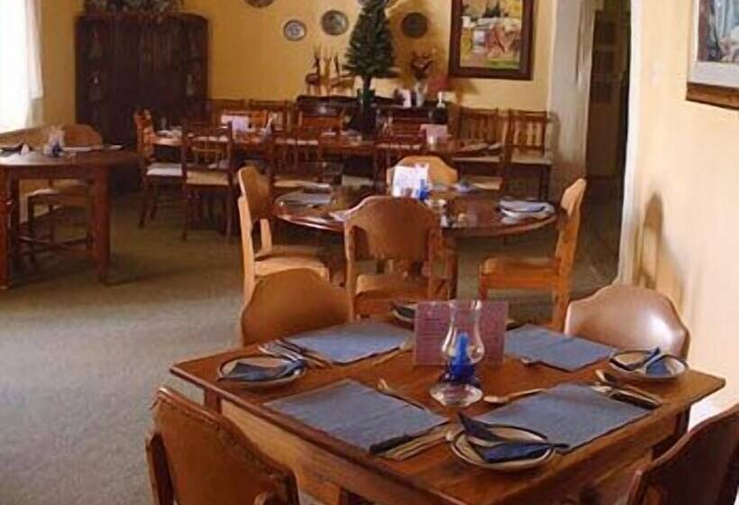 Hotel Karoopark Guest House