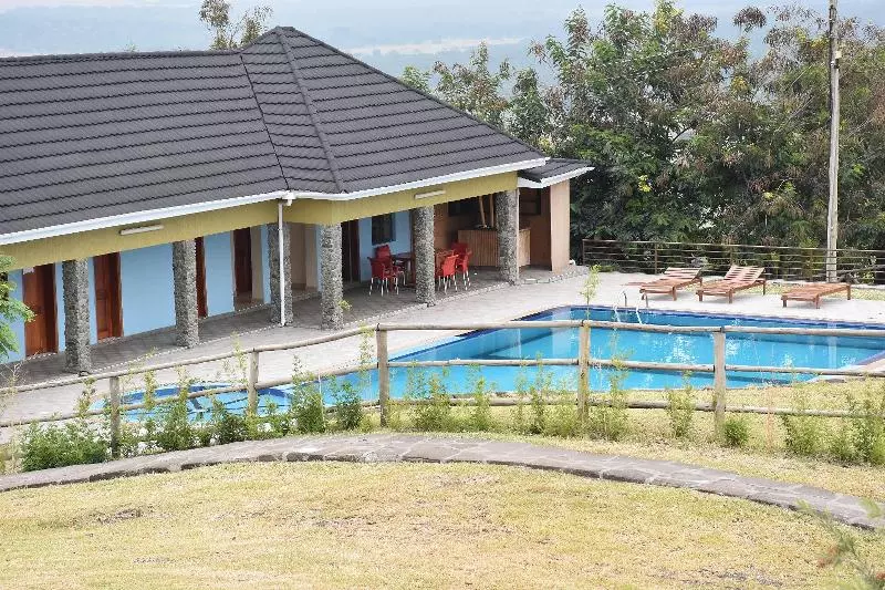 هتل Kyangabi Crater Resort