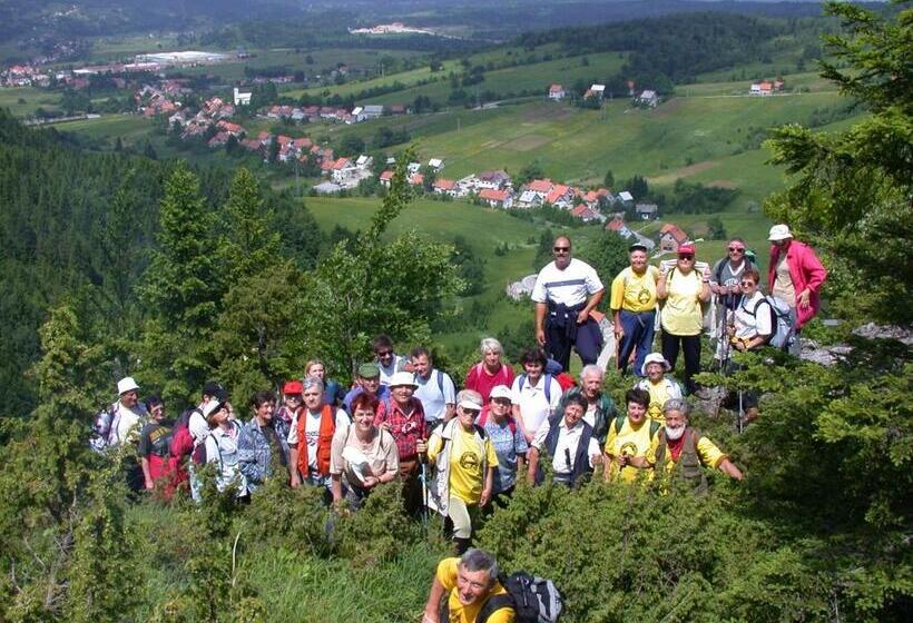 酒店 Pansion I Restoran Bijela Ruža