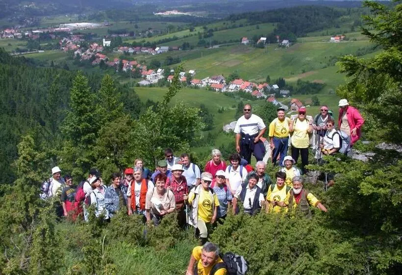 Hotelli Pansion I Restoran Bijela Ruža