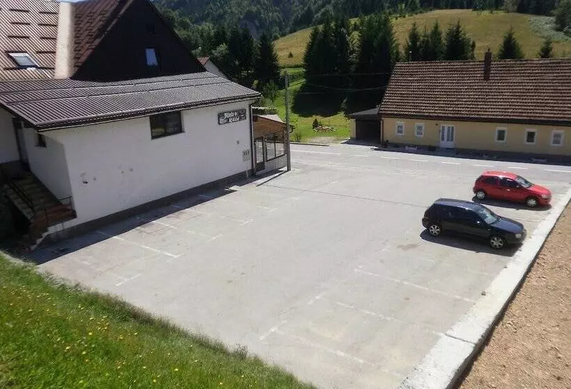 Hotelli Pansion I Restoran Bijela Ruža