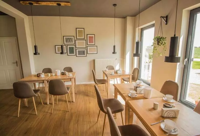 Hotelli Pension Zum Riedensee