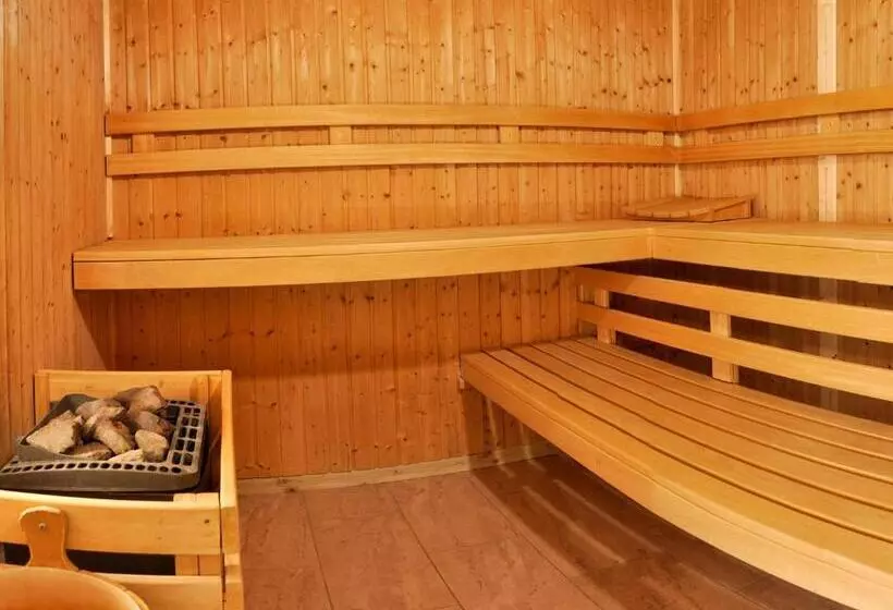 Hotelli Pension Zum Riedensee