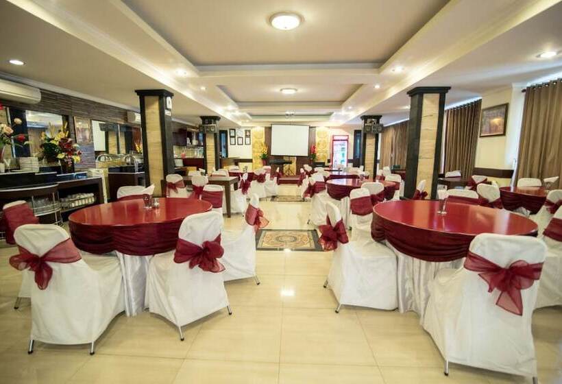 בית מלון כפרי Puri Nusa Indah