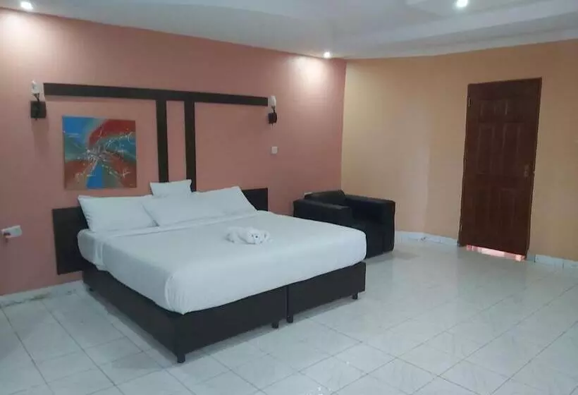 هتل Sahara Gardens Bomet