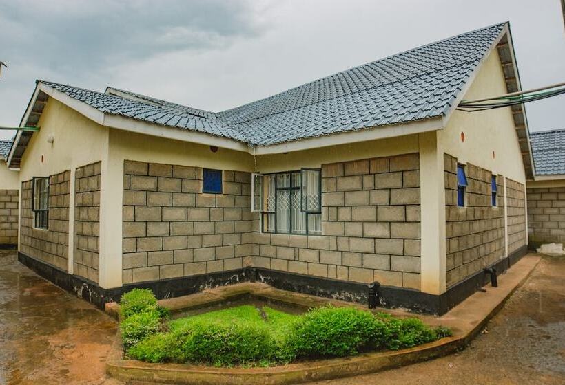 هتل Sahara Gardens Bomet