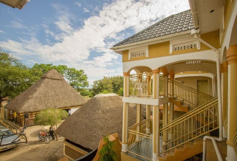 هتل Tropical Savannah Guesthouse
