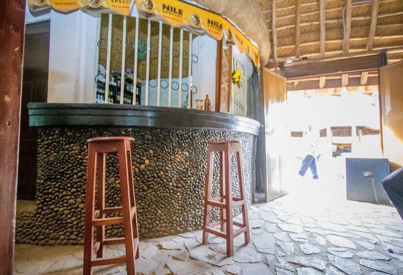 هتل Tropical Savannah Guesthouse