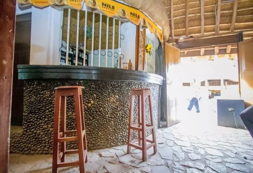 هتل Tropical Savannah Guesthouse