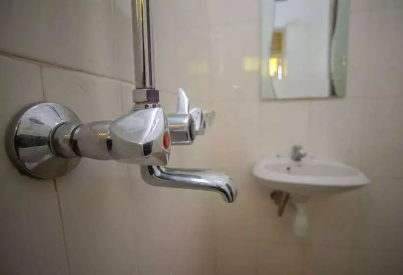 هتل Tropical Savannah Guesthouse