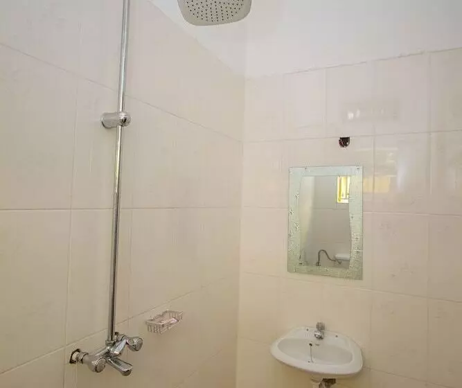 هتل Tropical Savannah Guesthouse