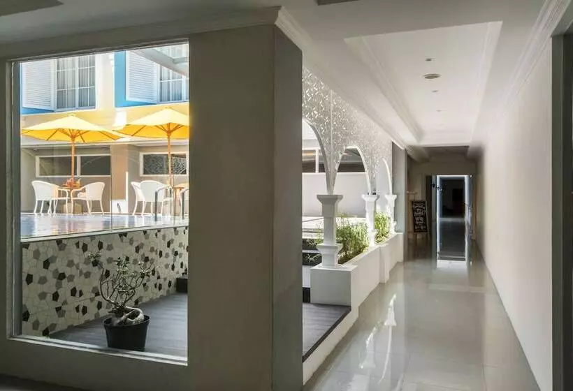 Hotelli Yans House
