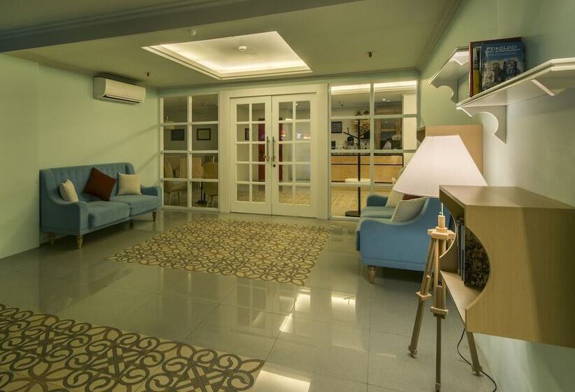 Отель Yans House