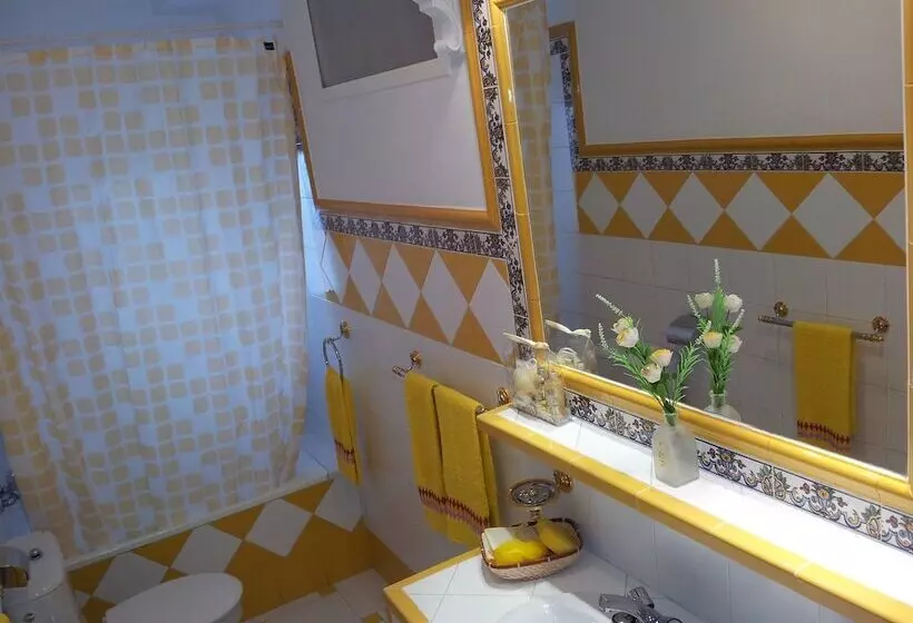 هتل Apartamentos Boutique Casa Beli