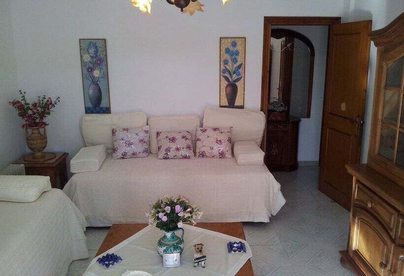 هتل Apartamentos Boutique Casa Beli