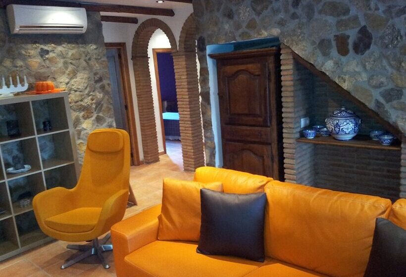 هتل Apartamentos Boutique Casa Beli