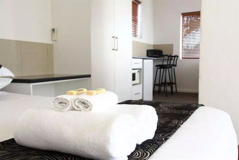 Hotelli Bay 10   Suites And Apartments