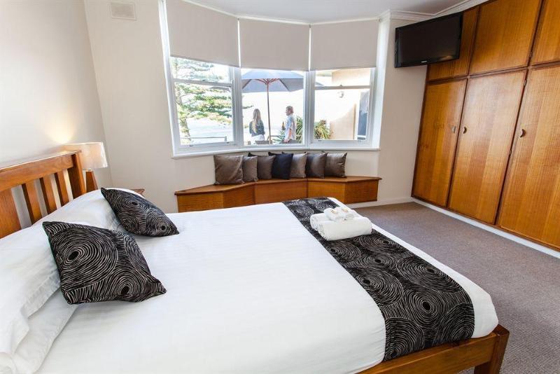 호텔 Bay 10   Suites And Apartments