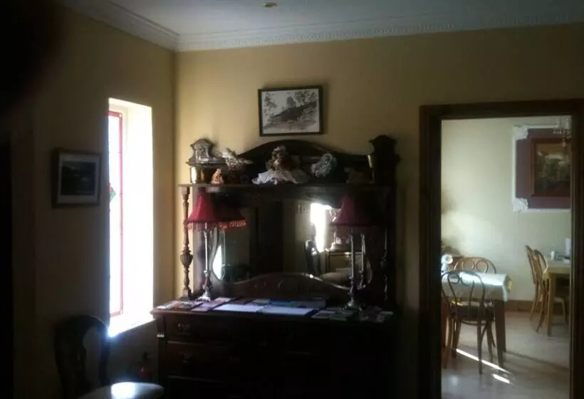 Hotelli Deerpark Manor Bed & Breakfast