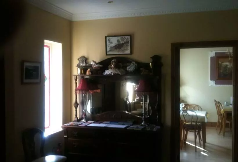 Hotelli Deerpark Manor Bed & Breakfast