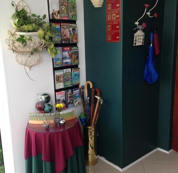 هتل Edenwood House