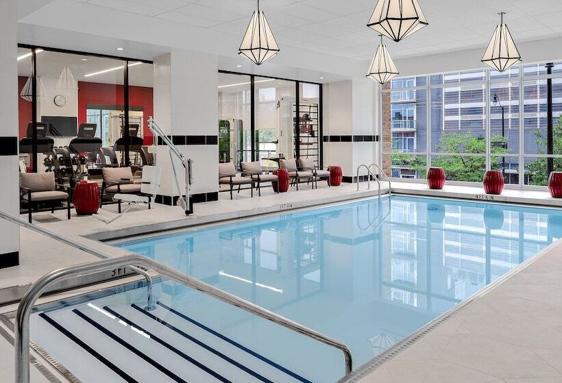 فندق Home2 Suites By Hilton Chicago Mccormick Place
