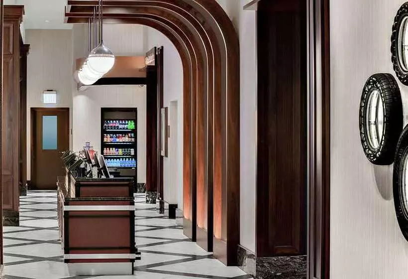 هتل Home2 Suites By Hilton Chicago Mccormick Place