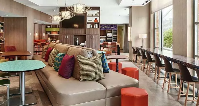 هتل Home2 Suites By Hilton Chicago Mccormick Place