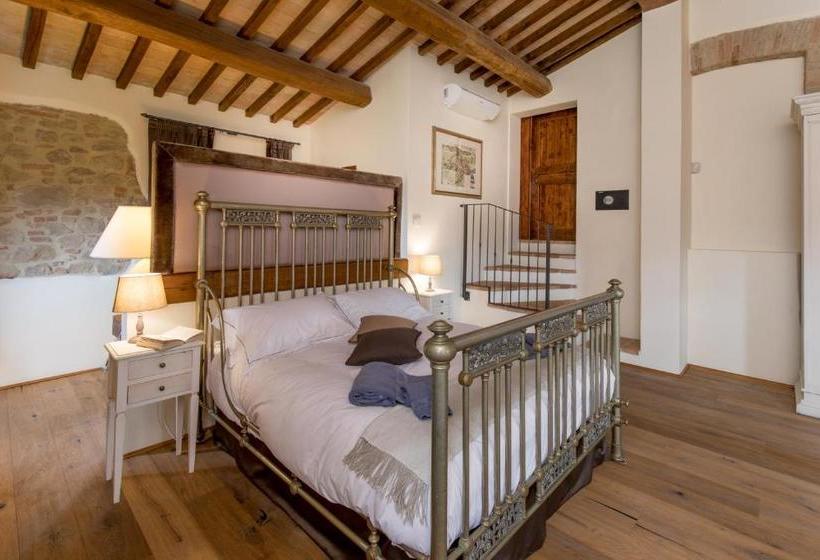 هتل La Casa Dei Cavalli