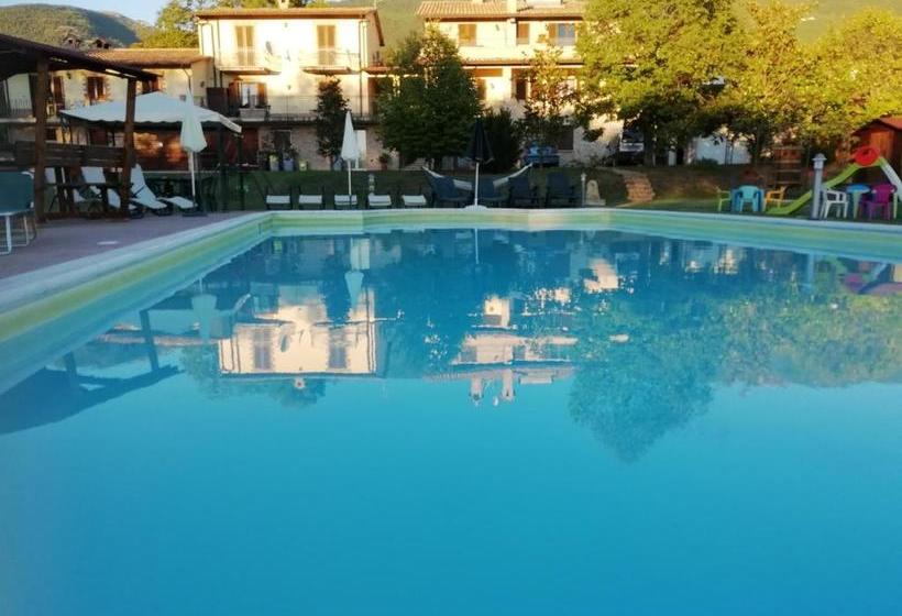 Hotel La Sorgente Del Subasio