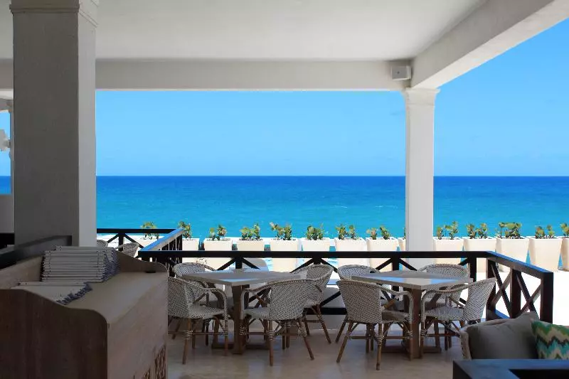 ホテル Ocean Village Deluxe
