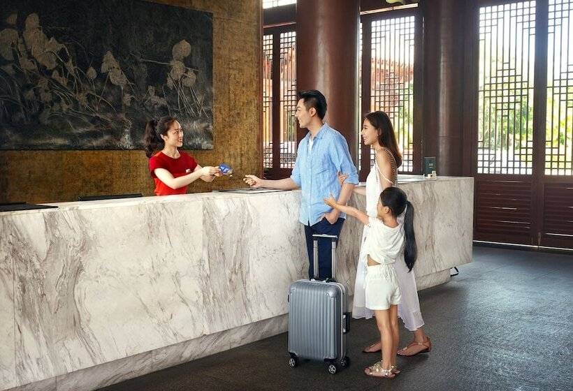 בית מלון כפרי Huayu Resort & Spa Yalong Bay Sanya