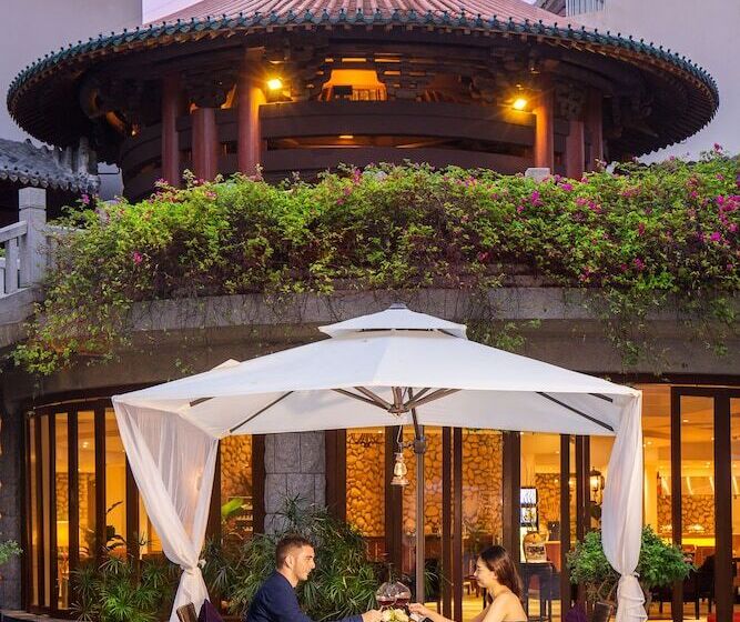 בית מלון כפרי Huayu Resort & Spa Yalong Bay Sanya