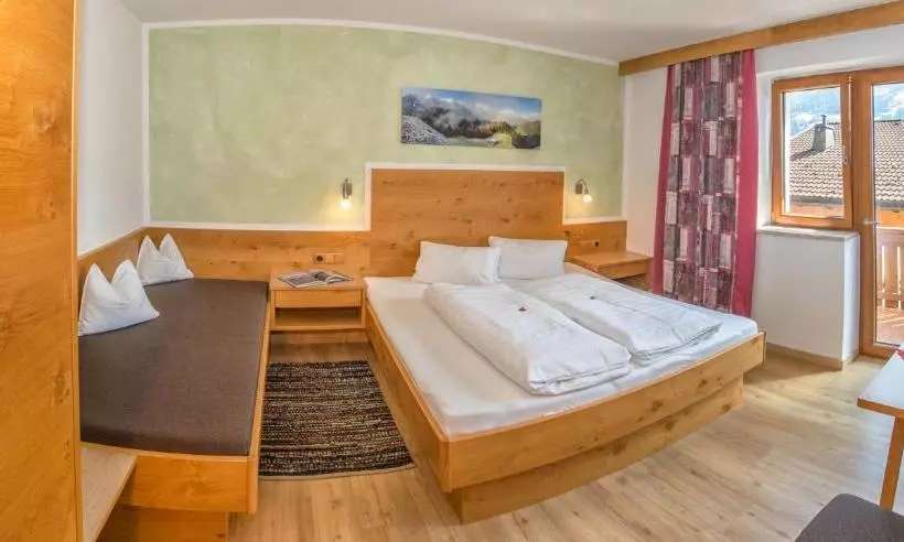 Hotelli Schneeberger Appartementhaus