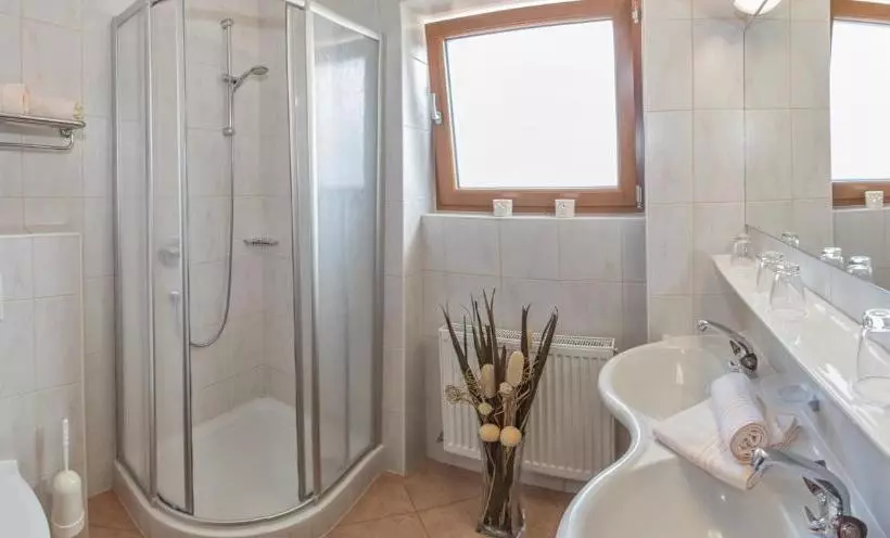 Hotelli Schneeberger Appartementhaus