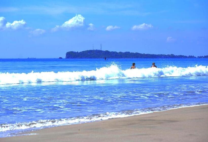 בית מלון כפרי Sea Lotus Park