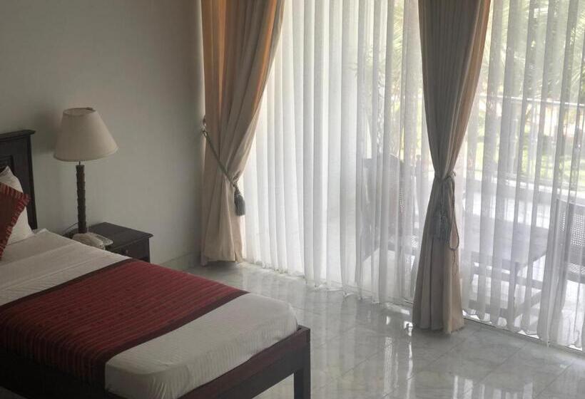 בית מלון כפרי Sea Lotus Park