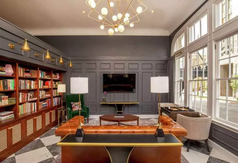 Hotelli The Virginian Lynchburg Curio Collection