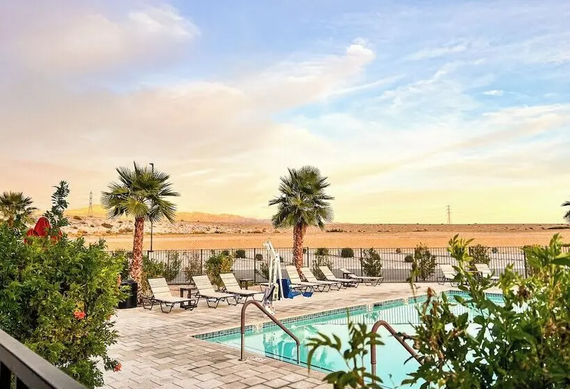 ホテル Coachella Lakes Rv Resort