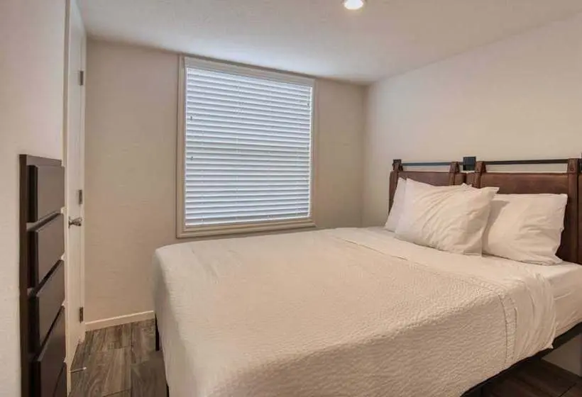 ホテル Coachella Lakes Rv Resort