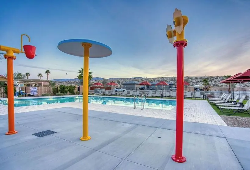ホテル Coachella Lakes Rv Resort