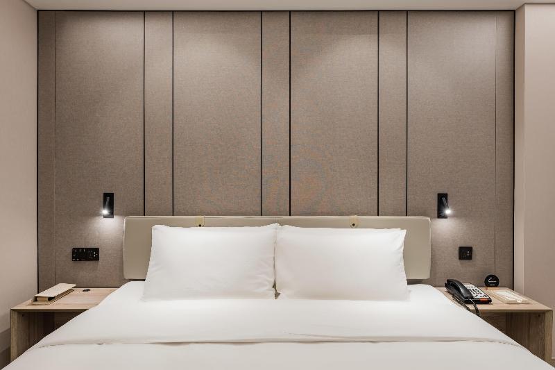 Atour Hotel Xujiahui Meiying