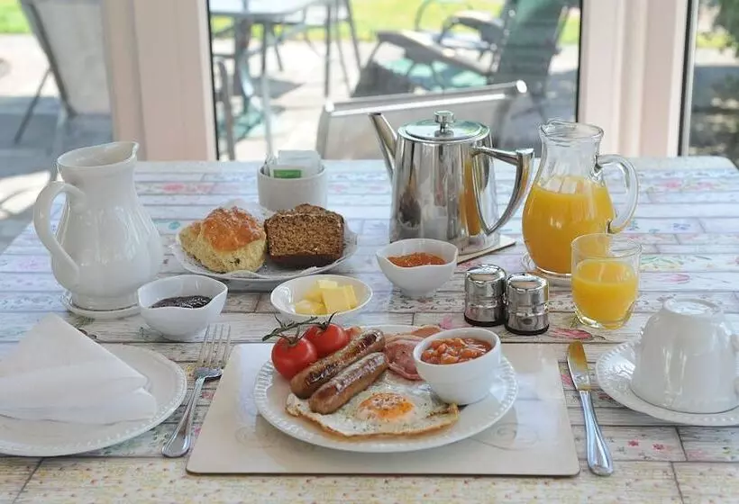 Aamiaismajoitus (B&B) Avondale Farmhouse