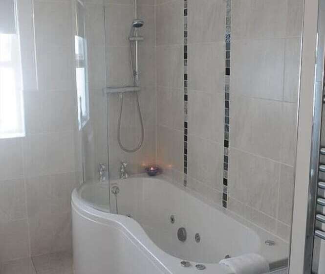 민박 Avondale Farmhouse